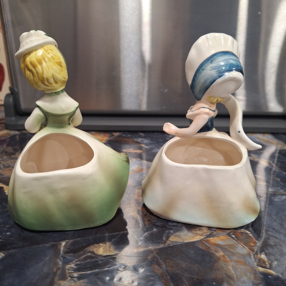 Vintage Napco Ceramic Victorian Ladies In Fancy Dresses And Bonnets Planters - Picture 4 of 13
